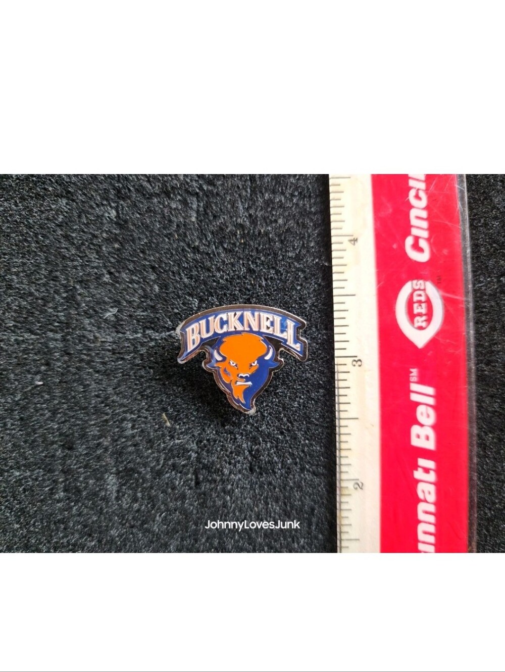 Vintage Bucknell University Bucky The Bison Pinback Hat Pin Used Silver Tone